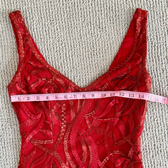 VTG ~ Peggy Jennings Couture ~ Elegant Burgundy Embroidered with Tulle Gown. - Picture 8 of 9